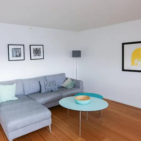 Modern, Bright Attic For Up To 3 Guests Апартаменты